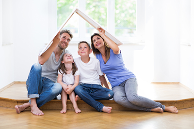 Familie trumt vom eigenen Haus